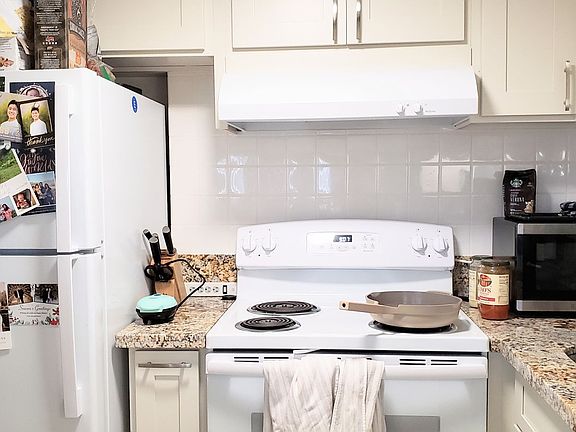 3rd image of 2499 Kapiolani Blvd APT 1106