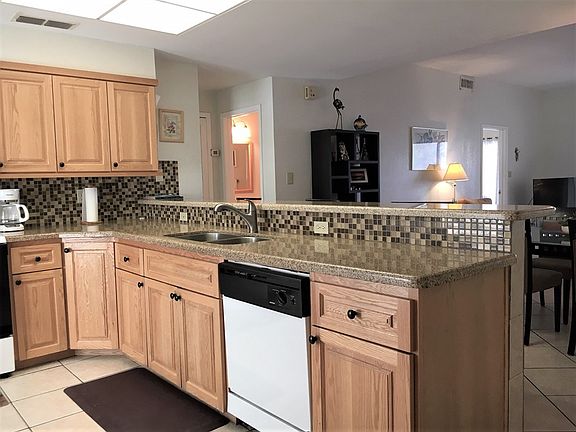 5th image of 404 Padre Blvd Unit 107