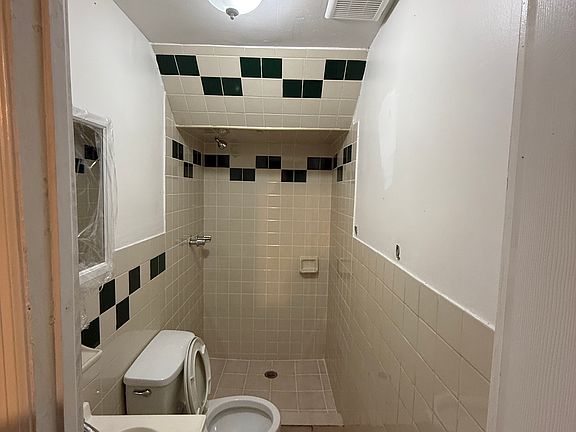 5th image of 8420 86th Ave #Bf