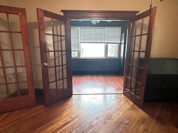 2nd image of 172 Hope Ave #1F