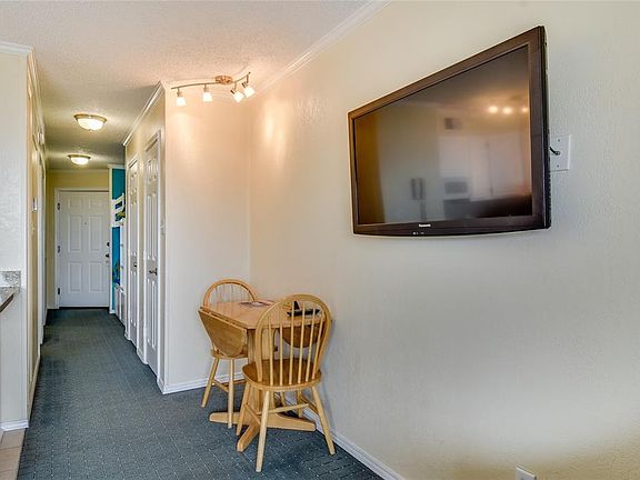 5th image of 6102 Seawall Blvd #182