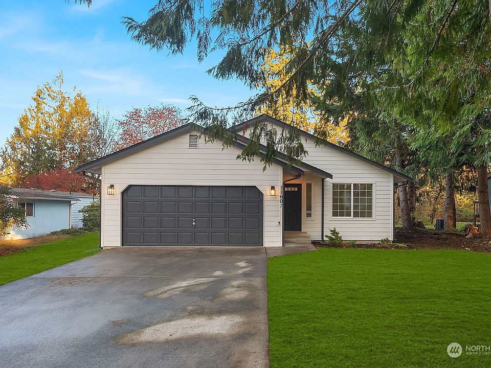 1st image of 11601 199th Avenue E
