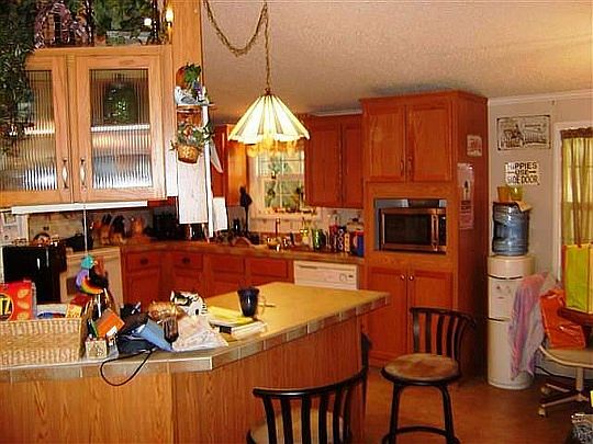 5th image of 19 Gindy Ln