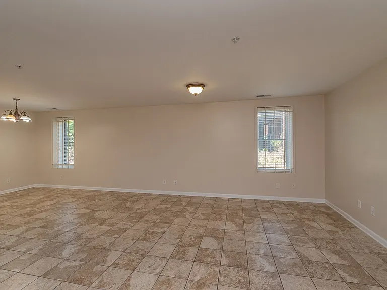 913 Walker St #102 — Photo 8