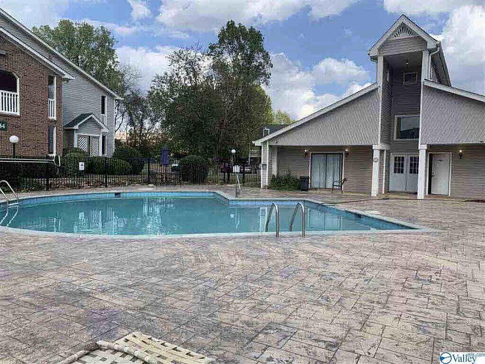 Club House & Pool