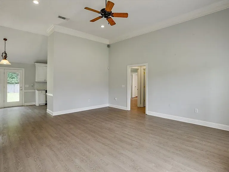 428 Wildberry Cir — Photo 6