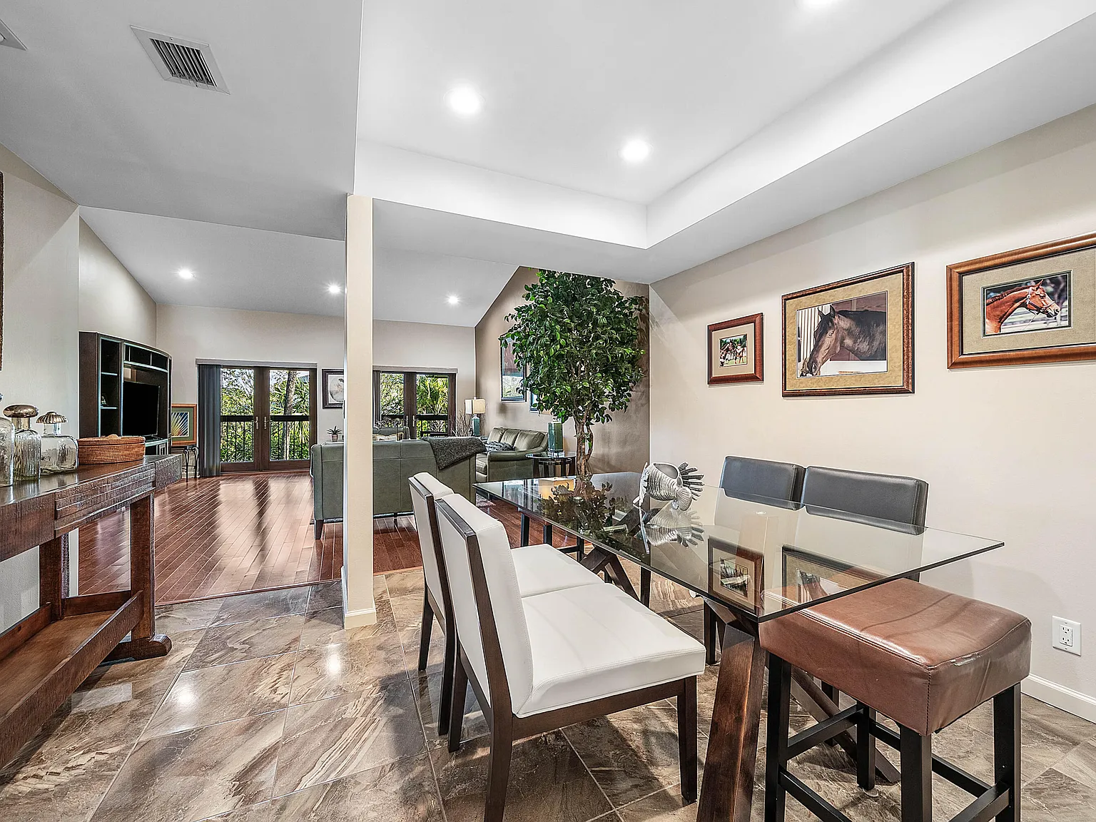 2 bed, 2.0 bath, 1485 sqft, $2,500 — Photo 3