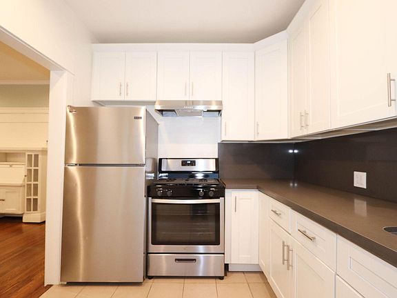 4th image of 315 Cherry Ave APT H