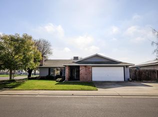 495 Valdapena Way, Escalon, CA 95320