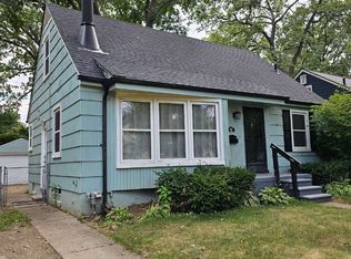 76 Kensington Blvd, Pleasant Ridge, MI 48069