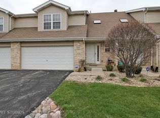6372 Patricia Dr, Matteson, IL 60443