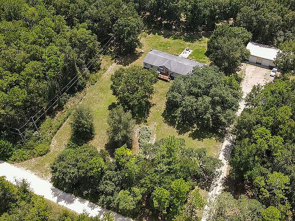 3rd image of 408 E Sunbeam Ln