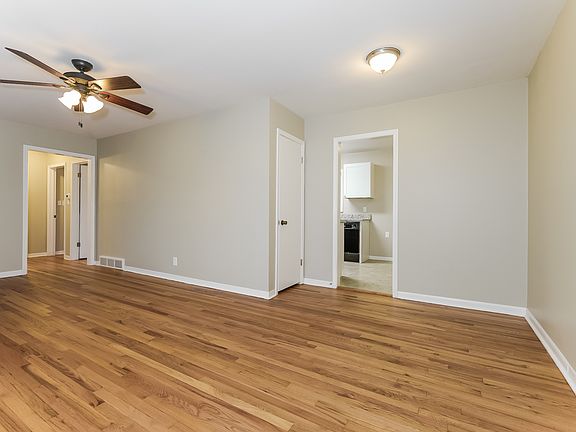 4th image of 713 E Gudgell Ave