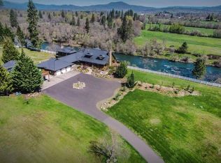 13320 Modoc Rd, White City, OR 97503