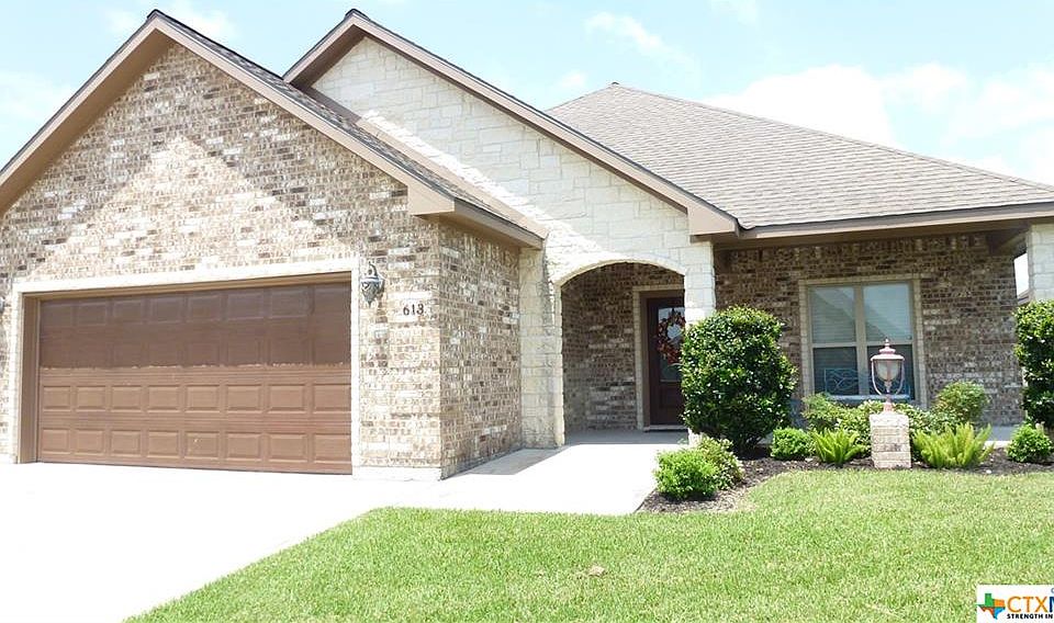 1st image of 613 Mason Cir