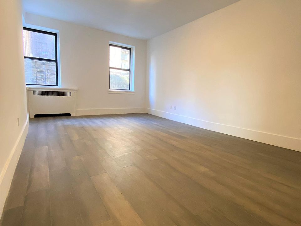 1st image of 2255 University Ave