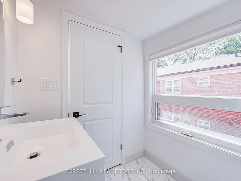 85 Vaughan Rd #5 — Photo 23