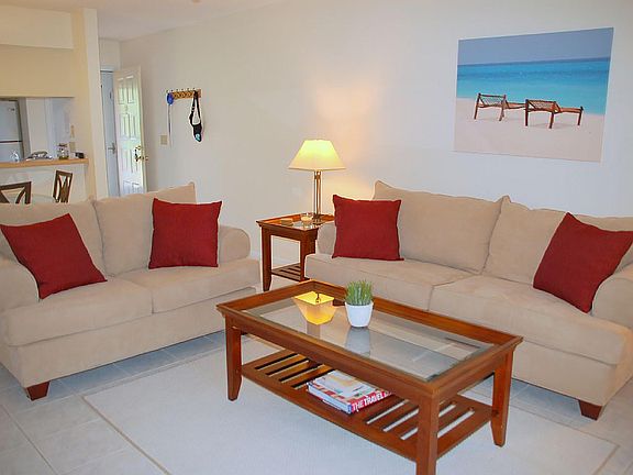 5th image of 111 Airport Ave W APT 208