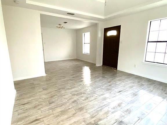 2nd image of 743 Hernandez Dr