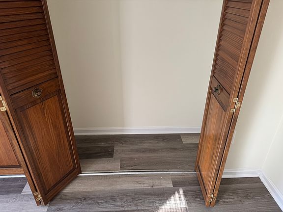 4th image of 776 Quince Orchard Blvd APT 101
