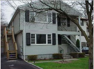 16 Oenoke Pl #1, Stamford, CT 06907