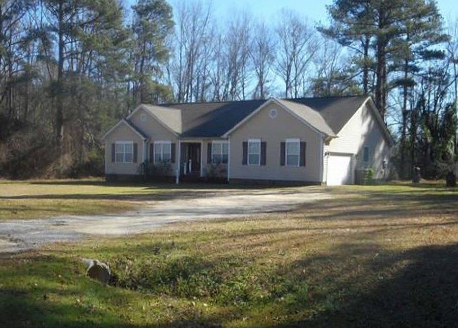 2nd image of 1008 Dry Branch Rd