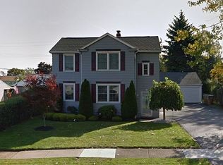 15 Montfort Dr, Cheektowaga, NY 14225