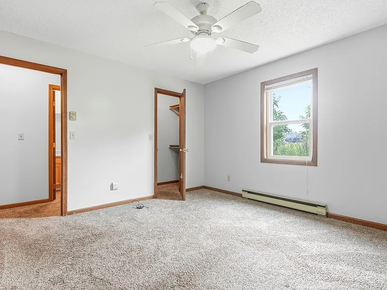 1462 E Kammerer Rd — Photo 14