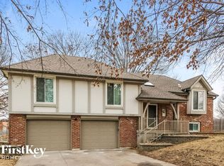 2300 NE 73rd Ter, Gladstone, MO 64118