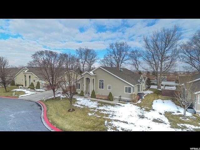 1st image of 390 E Marina Cir