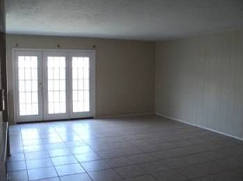 5th image of 5028 Shannon Dr
