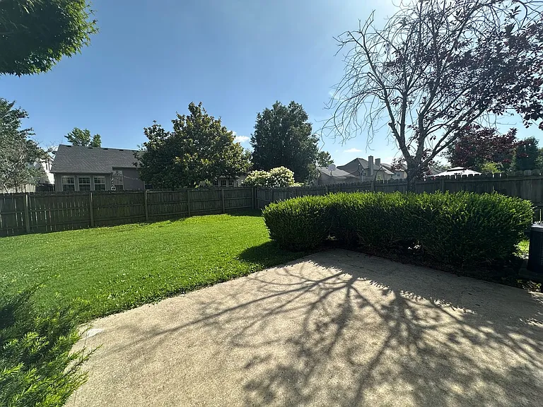 516 Millpond Rd — Photo 29