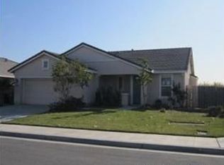 906 Mango Ave, Madera, CA 93637