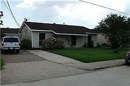 3rd image of 921 James St
