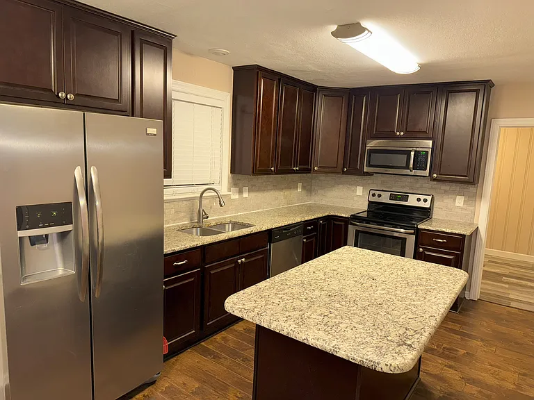 4654 Bankhead Ave — Photo 5