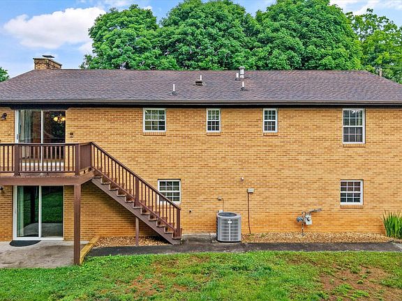 5th image of 306 Swanee Dr