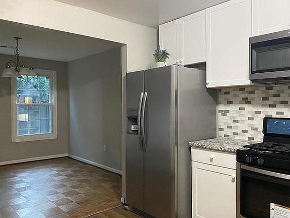 3rd image of 886 Quince Orchard Blvd APT 202