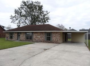 109 John St, Breaux Bridge, LA 70517
