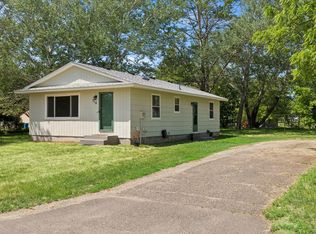 310 18th Ave SE, Cambridge, MN 55008