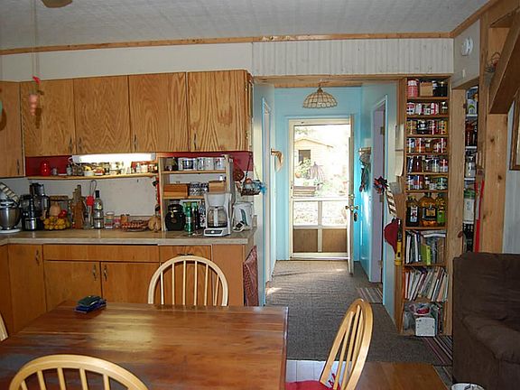 4th image of 9392 Crystal Springs Dr