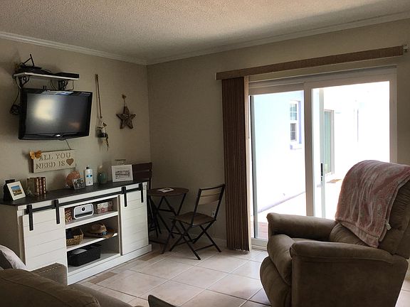 5th image of 390 W Cocoa Beach Cswy #1