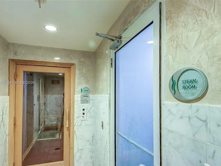 244 Biscayne Blvd #3707 — Photo 34