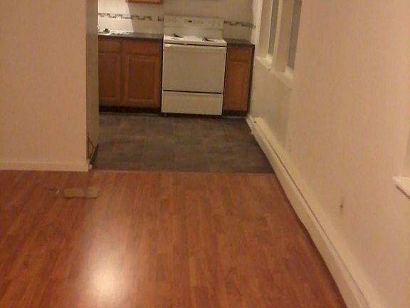 LR toward kitchen