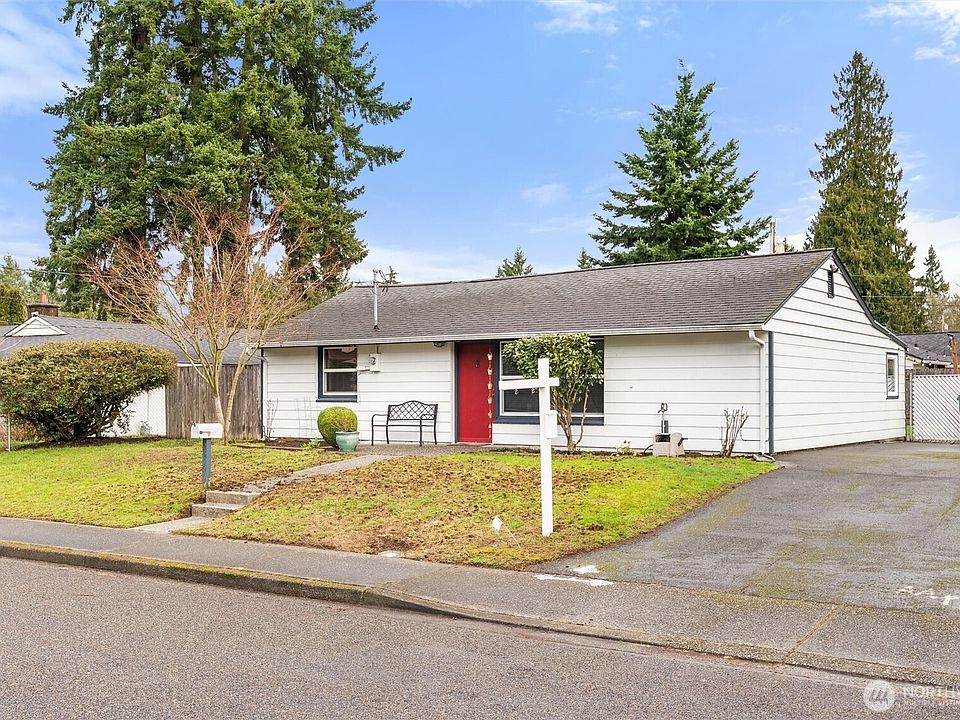 1st image of 23107 51st Avenue W