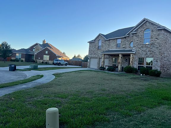 Large front and back yards