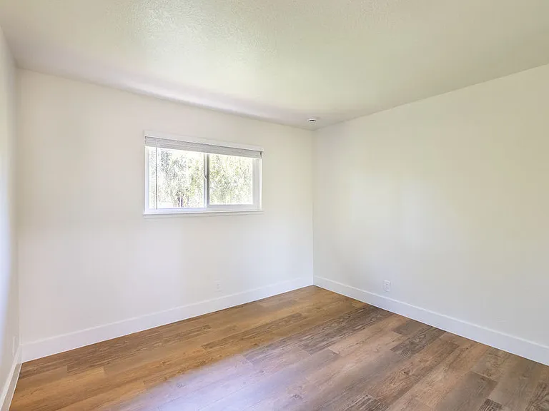 Terrazo Apartments — Photo 9