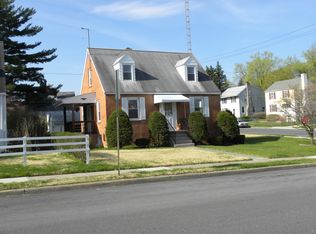 1057 Fairview Rd, Hagerstown, MD 21742