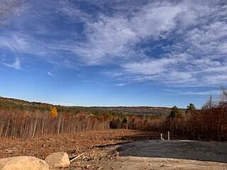 5th image of 235 Ridgeview Road