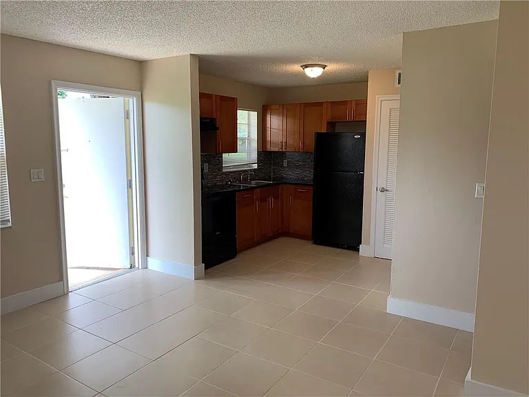 5180 NE 6th Ave #602 — Photo 6