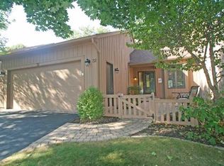 32 Sky Ridge Dr, Rochester, NY 14625